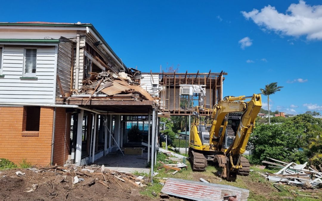 Demolition Specialists – The Artistry Behind Traditional Demolition
